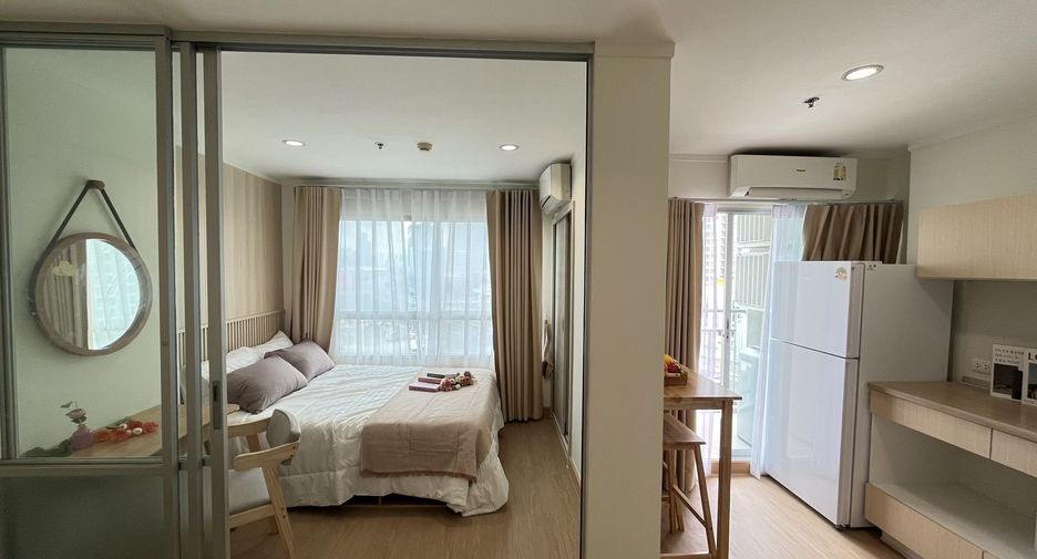 À vendre 1 chambre condo à Huai Khwang, Bangkok
