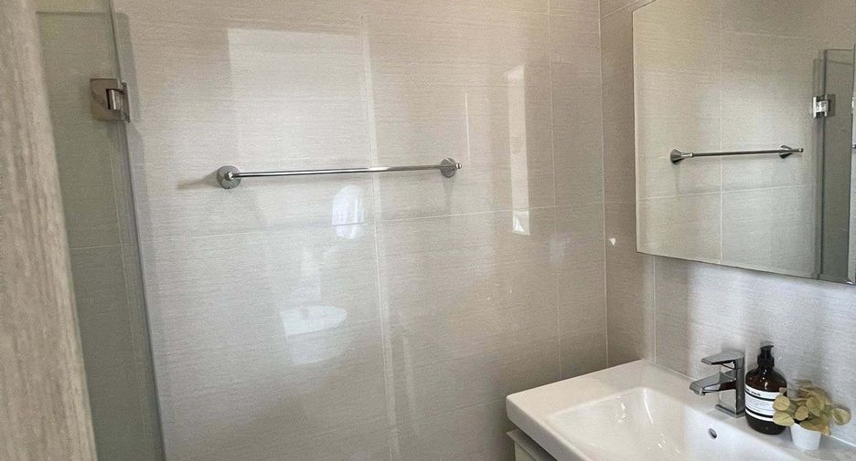 For rent studio condo in Khlong Toei, Bangkok