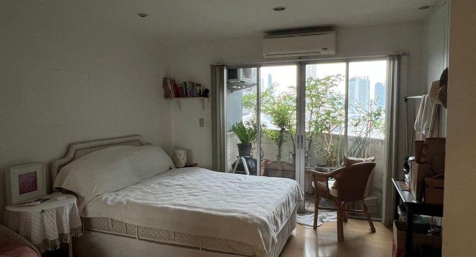 For sale and for rent 2 bedrooms condo in Watthana, Bangkok