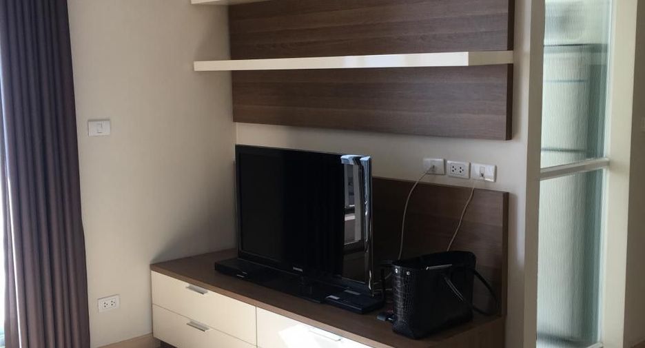 For sale and for rent 2 bedrooms condo in Sathon, Bangkok