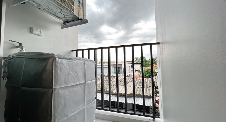 For rent studio condo in Wang Thonglang, Bangkok