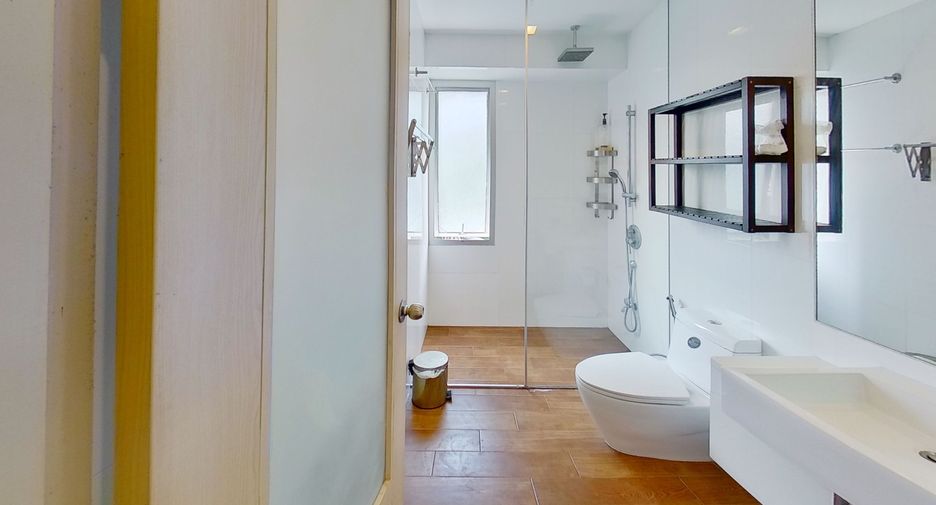 For rent 2 ベッドルーム condo in Watthana, Bangkok
