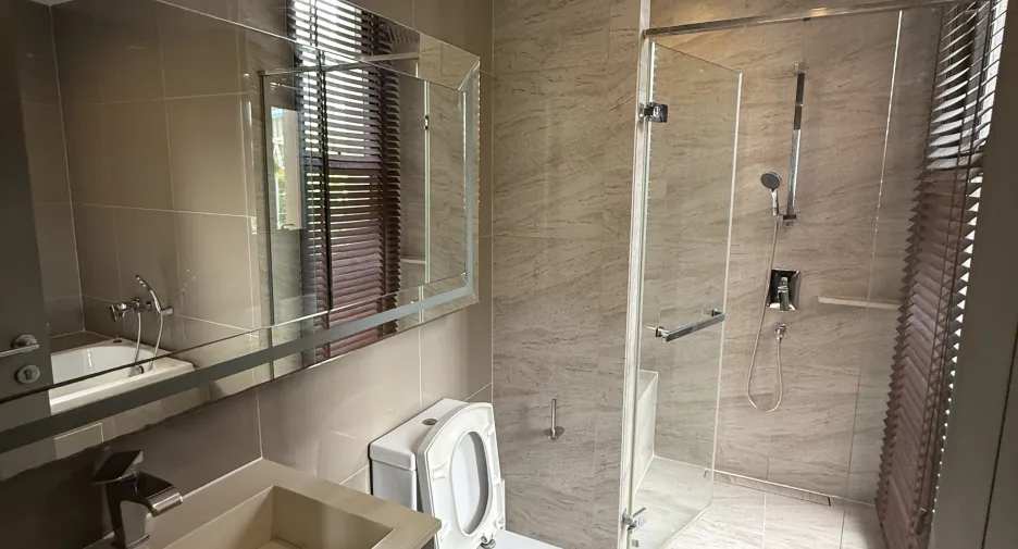 For rent 2 bedrooms condo in Suan Luang, Bangkok