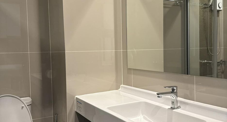 For rent studio condo in Huai Khwang, Bangkok