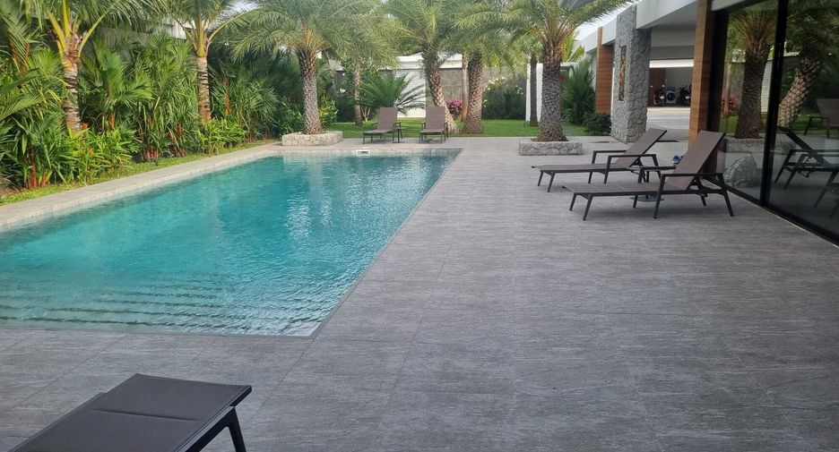 À louer 3 chambres villa à Mueang Phuket, Phuket