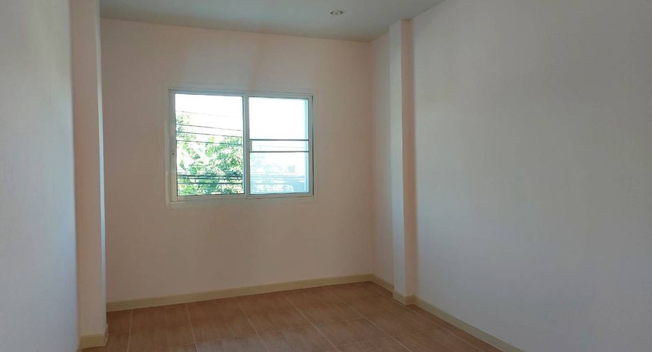 For sale 3 bedrooms townhouse in Sai Mai, Bangkok