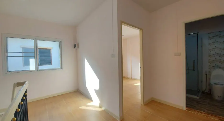 For sale 3 bedrooms townhouse in Sai Mai, Bangkok