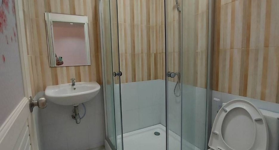 For sale 3 bedrooms townhouse in Sai Mai, Bangkok
