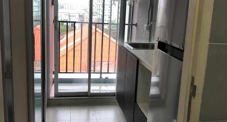 For sale studio condo in Mueang Samut Prakan, Samut Prakan