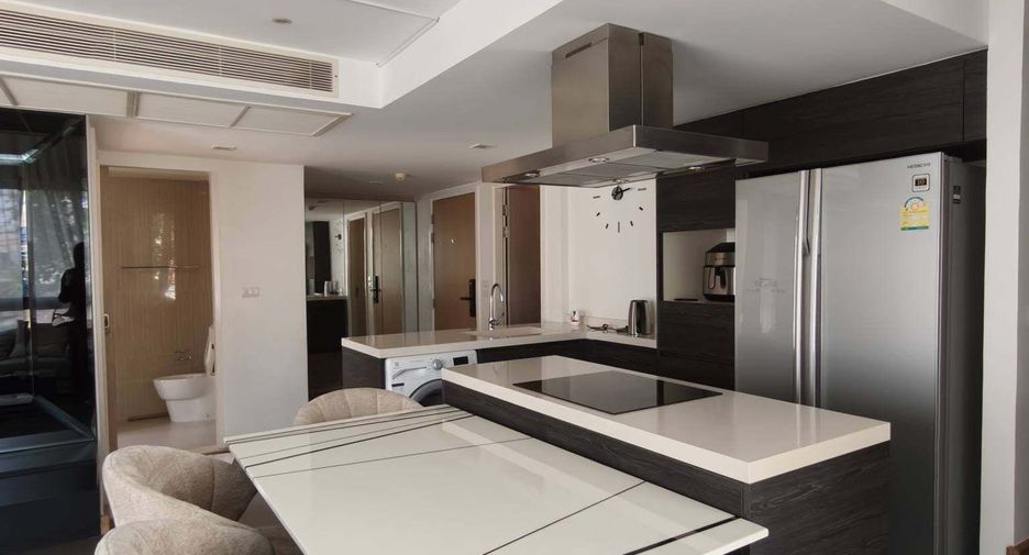 For rent 3 bedrooms condo in Watthana, Bangkok