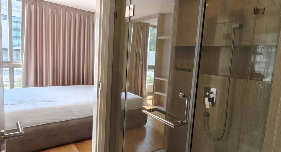 For rent 3 bedrooms condo in Watthana, Bangkok