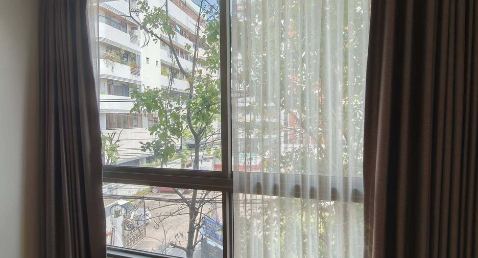 For rent 3 bedrooms condo in Watthana, Bangkok