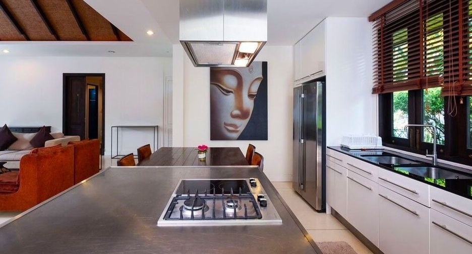 For rent 3 bedrooms villa in Mueang Phuket, Phuket