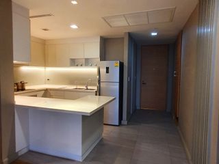 For rent 2 bedrooms apartment in Khlong Toei, Bangkok