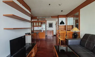 For rent 2 bedrooms condo in Pathum Wan, Bangkok