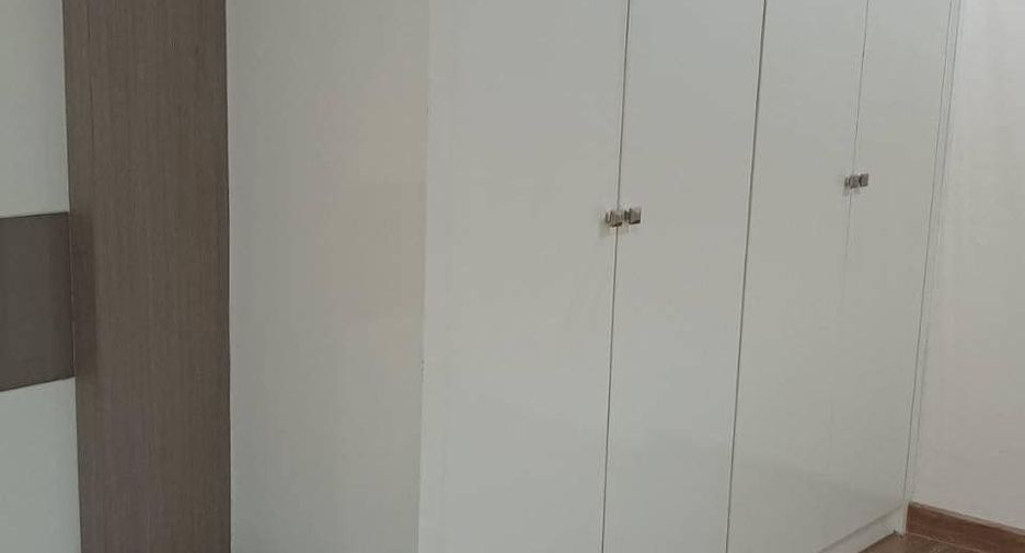 For sale 2 bedrooms condo in Bang Rak, Bangkok
