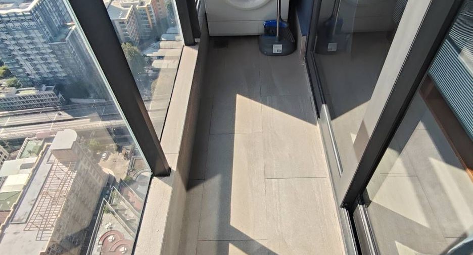 For rent スタジオ condo in Huai Khwang, Bangkok