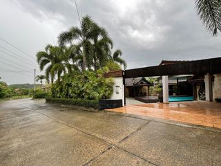 Villa zum Kauf mit 5 Zimmer in Thalang, Phuket