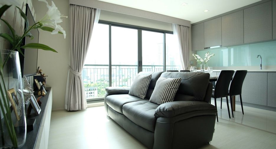 For rent 2 bedrooms condo in Khlong Toei, Bangkok