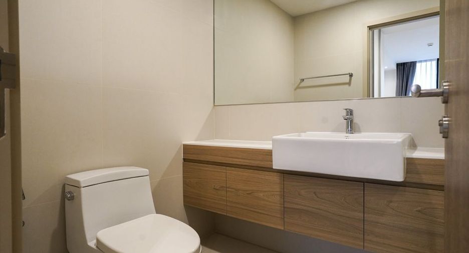For rent 1 bed condo in Khlong Toei, Bangkok