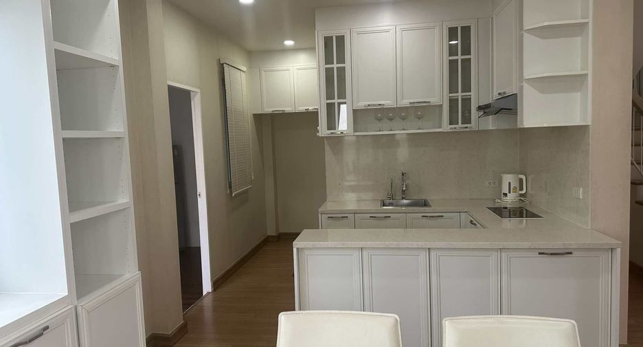 For rent 4 ベッドルーム house in Mueang Phuket, Phuket