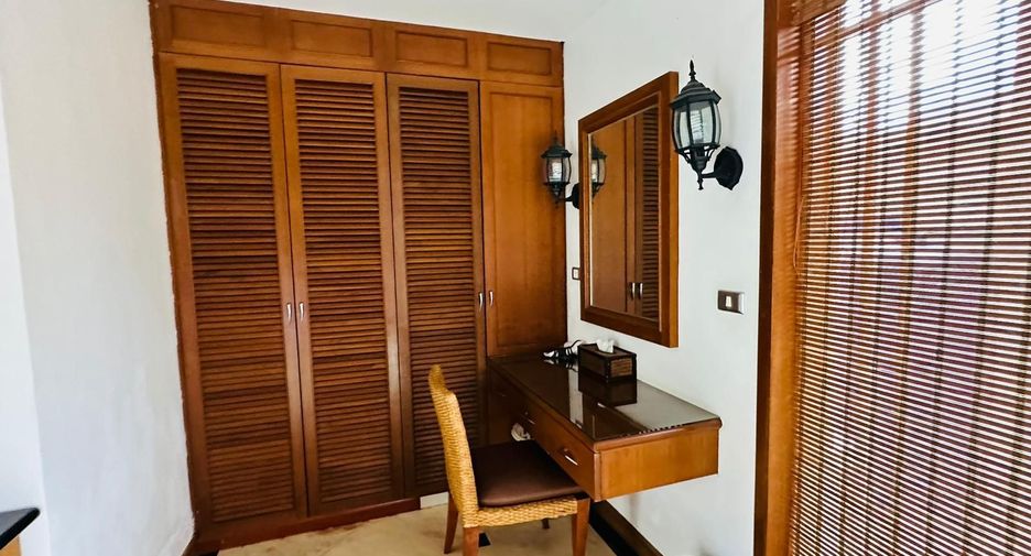 For rent 3 bedrooms villa in Mueang Phuket, Phuket