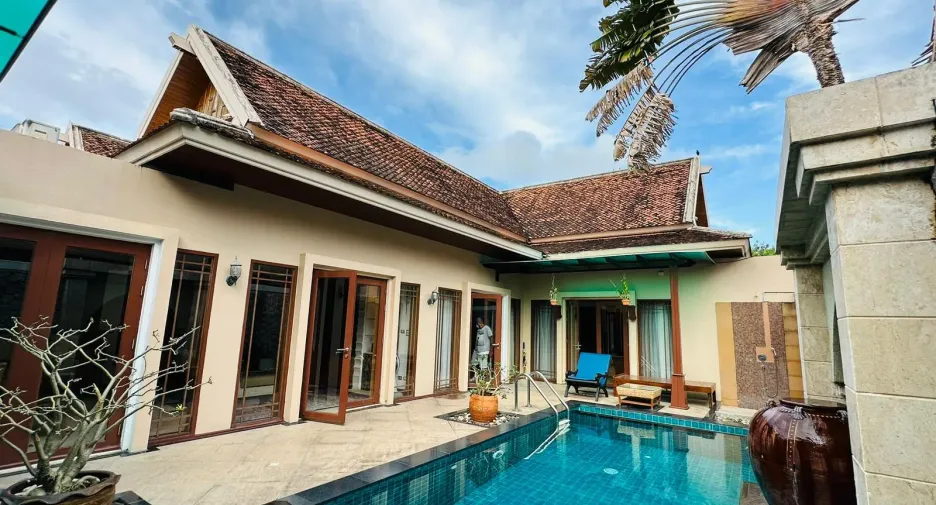 For rent 3 bedrooms villa in Mueang Phuket, Phuket