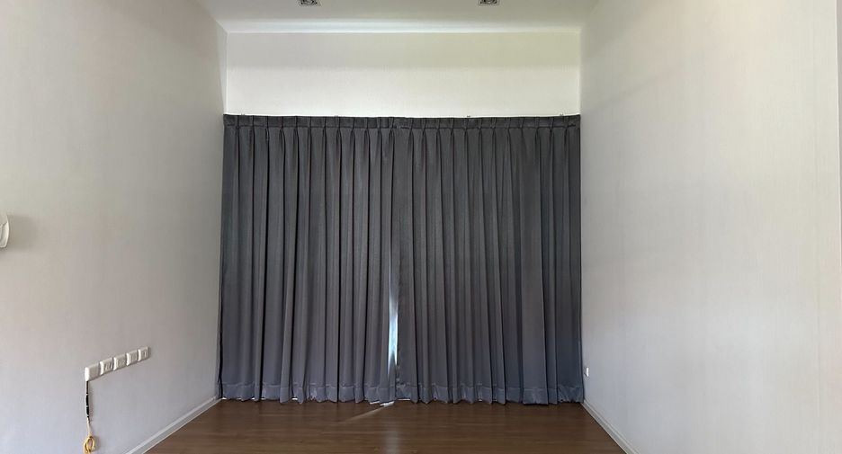 出售 4 卧室 独立屋 在 Bang Khae, 曼谷