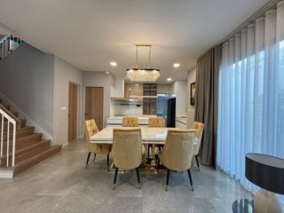 À louer 4 chambres maison à Bang Phli, Samut Prakan