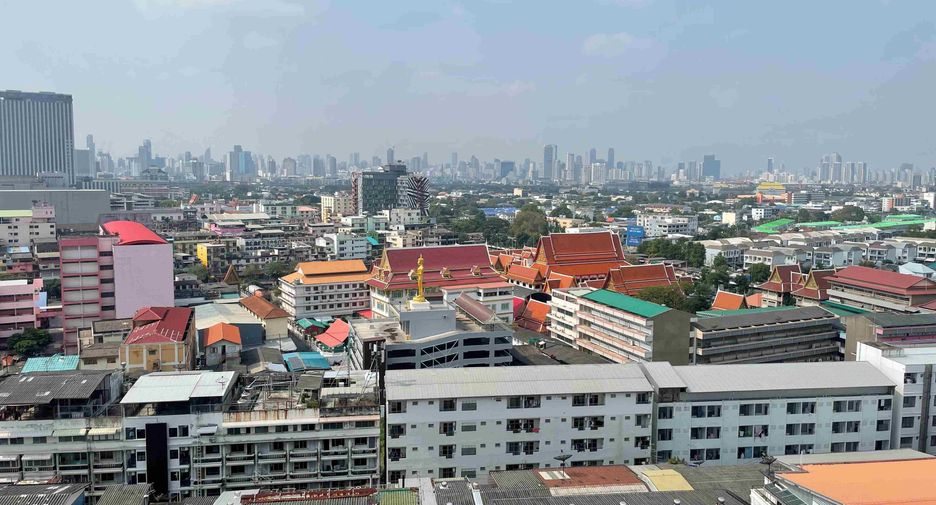 For rent 1 bed condo in Bang Kapi, Bangkok