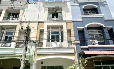 出售 4 卧室 独立屋 在 Bang Khun Thian, 曼谷