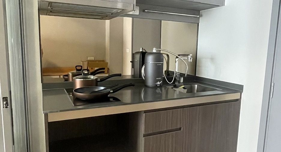 For sale and for rent 1 bed condo in Watthana, Bangkok