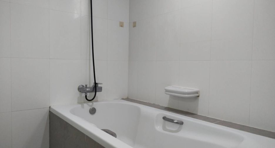 Wohnung zur Miete mit 3 Zimmer in Watthana, Bangkok