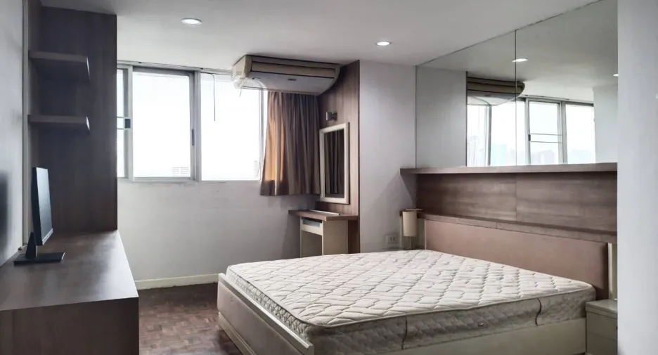 Wohnung zur Miete mit 3 Zimmer in Watthana, Bangkok