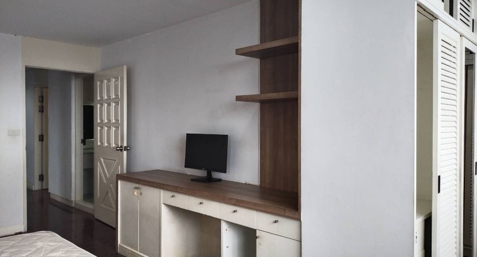 Wohnung zur Miete mit 3 Zimmer in Watthana, Bangkok