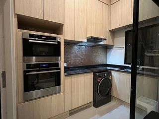 For rent 3 bedrooms townhouse in Yan Nawa, Bangkok