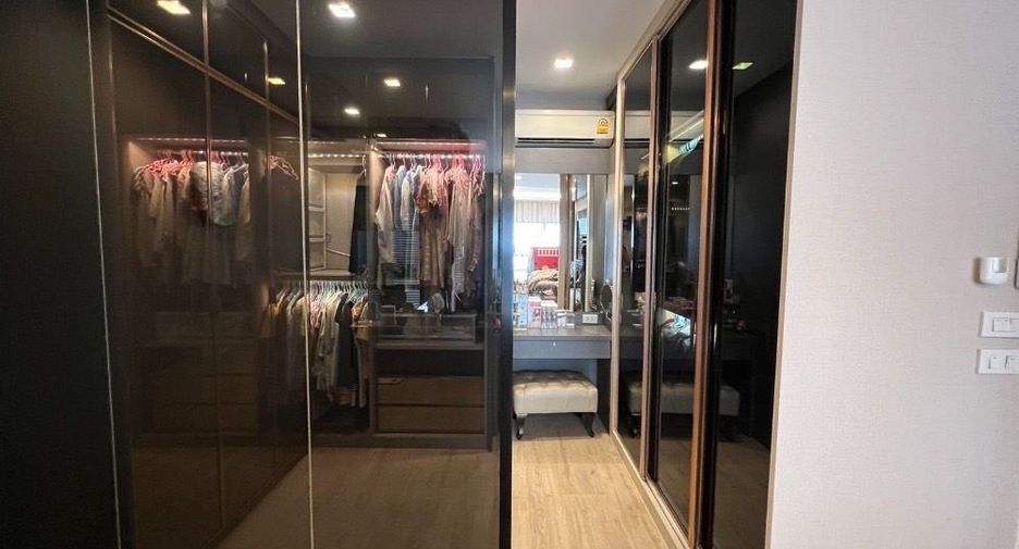 For rent 3 ベッドルーム townhouse in Yan Nawa, Bangkok