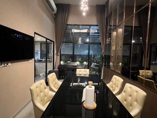 For rent 3 bedrooms townhouse in Yan Nawa, Bangkok