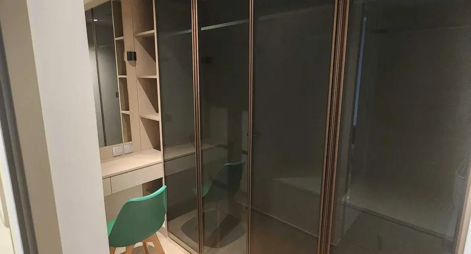 Wohnung zur Miete mit 2 Zimmer in Bang Rak, Bangkok