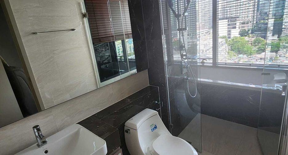 Wohnung zur Miete mit 2 Zimmer in Bang Rak, Bangkok