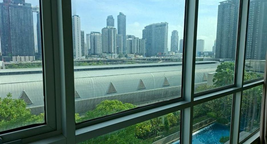 À vendre et à louer 2 chambres condo à Watthana, Bangkok