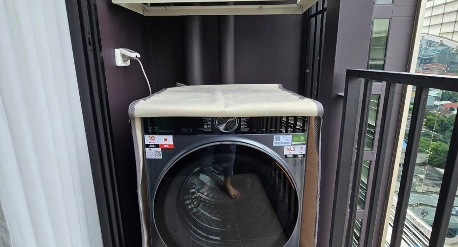 For rent 1 bed condo in Huai Khwang, Bangkok