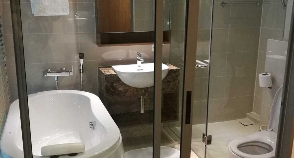 For rent 1 bed condo in Watthana, Bangkok