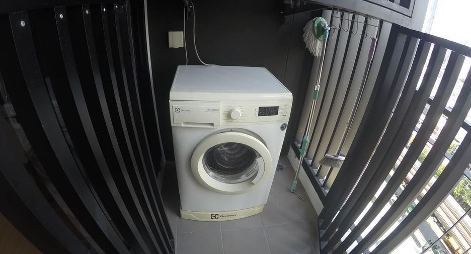 For rent 1 bed condo in Khlong San, Bangkok