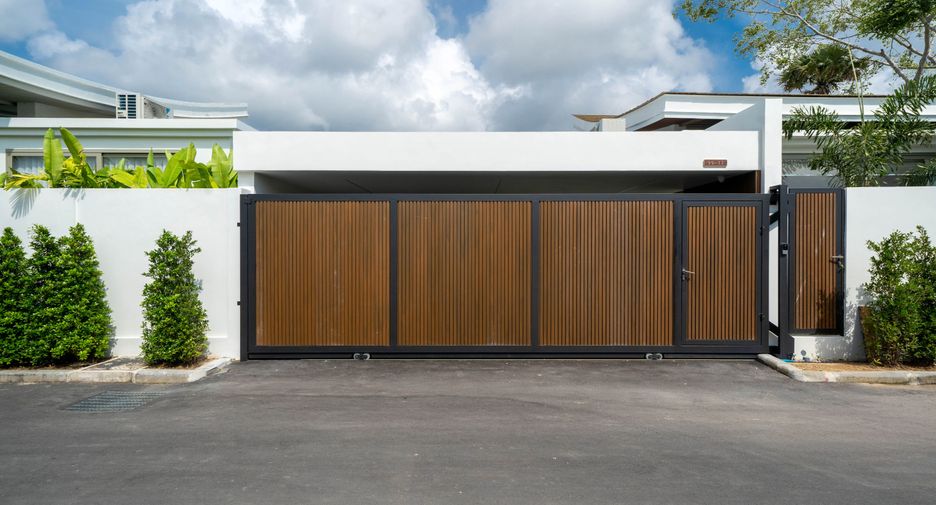 For sale 3 bedrooms villa in Thalang, Phuket