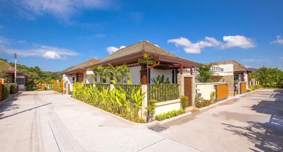 For rent 2 bedrooms villa in Mueang Phuket, Phuket