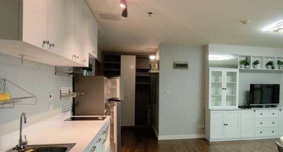 For rent 1 bed condo in Watthana, Bangkok