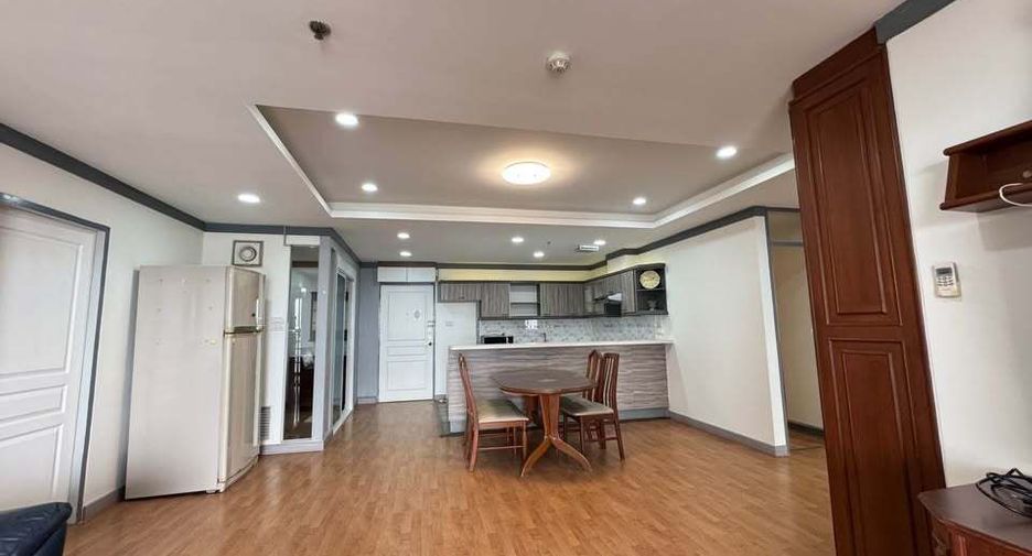 Wohnung zur Miete mit 3 Zimmer in Khlong Toei, Bangkok