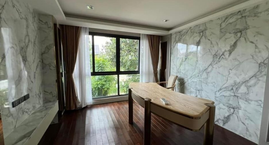 Casa en alquiler de 4 habitaciones en Khan Na Yao, Bangkok