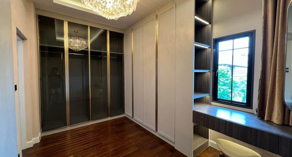 Casa en alquiler de 4 habitaciones en Khan Na Yao, Bangkok